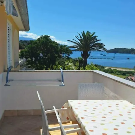 Verena Apartman Rab Town